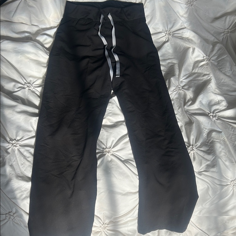 Figs Black straight leg scrubs. Small